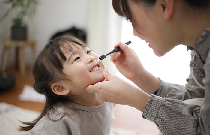 お子さまの仕上げ磨きを習慣化しましょう
